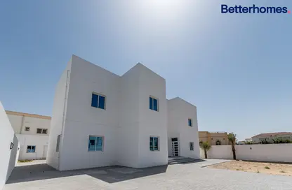Villa - 5 Bedrooms - 6 Bathrooms for rent in Nad Al Sheba 4 - Nad Al Sheba - Dubai