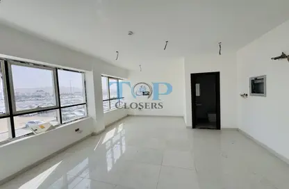 Office Space - Studio - 1 Bathroom for rent in Batha Al Hayer - Al Ain Industrial Area - Al Ain