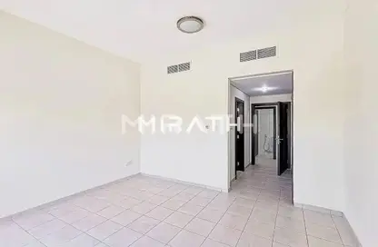 شقة - 2 غرف نوم - 3 حمامات للايجار في طراز البحر المتوسط - ديسكفري غاردنز - دبي