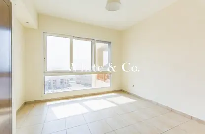 Apartment - 2 Bedrooms - 2 Bathrooms for rent in Marina Residences 4 - Marina Residences - Palm Jumeirah - Dubai