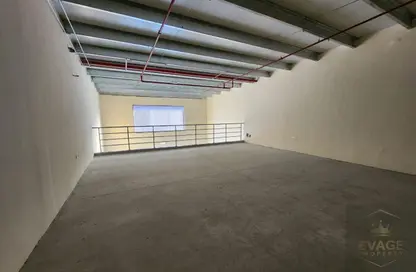 Warehouse - Studio - 1 Bathroom for rent in Al Jurf 2 - Al Jurf - Ajman Downtown - Ajman