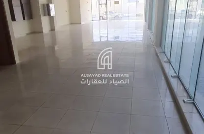 متجر - استوديو - 2 حمامات للايجار في المجاز 3 - المجاز - الشارقة متجر - استوديو - 2 حمامات للايجار في المجاز 3 - المجاز - الشارقة