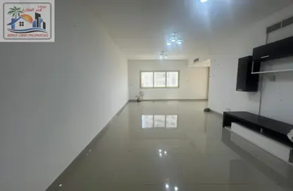 Apartment - 2 Bedrooms - 3 Bathrooms for rent in Al Majaz 2 - Al Majaz - Sharjah