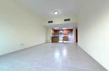 شقة - 2 غرف نوم - 3 حمامات للايجار في مبنى 108-137 - طراز حديث - ديسكفري غاردنز - دبي