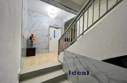 عمارة بالكامل - استوديو للبيع في شارع الفهيدي - السوق الكبير - بر دبي - دبي