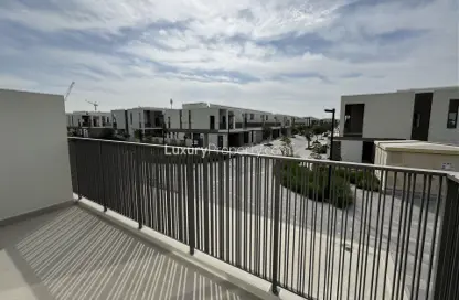 تاون هاوس - 3 غرف نوم - 4 حمامات للايجار في أورا جاردنز - تلال الغاف - دبي