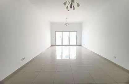 Apartment - 3 Bedrooms - 3 Bathrooms for rent in City House 1 - Al Barsha 1 - Al Barsha - Dubai