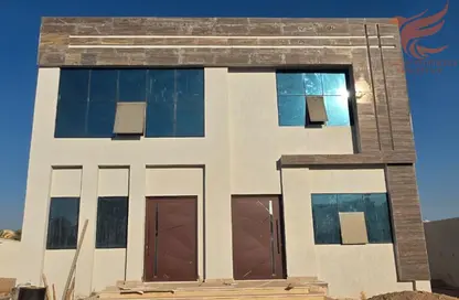 Villa - 5 Bedrooms - 7 Bathrooms for sale in Seih Al Uraibi - Ras Al Khaimah