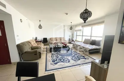 Living Room image for: Apartment - 2 Bedrooms - 2 Bathrooms for sale in Murjan 1 - Murjan - Jumeirah Beach Residence - Dubai, Image 1
