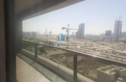 شقة - غرفة نوم - 2 حمامات للبيع في برج حمزة - مدينة دبي الرياضية - دبي