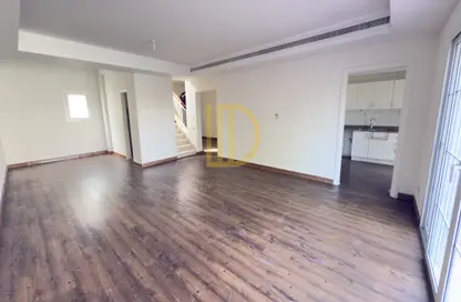 Villa - 3 Bedrooms - 3 Bathrooms for rent in Springs 2 - The Springs - Dubai