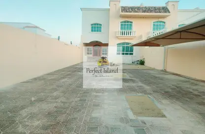 Terrace image for: Villa - 5 Bedrooms for rent in Shakhbout City - Abu Dhabi, Image 1