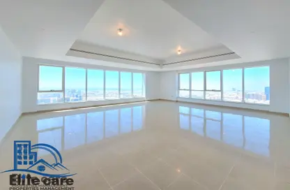 Apartment - 3 Bedrooms - 4 Bathrooms for rent in Sama Tower - Electra Street - Abu Dhabi