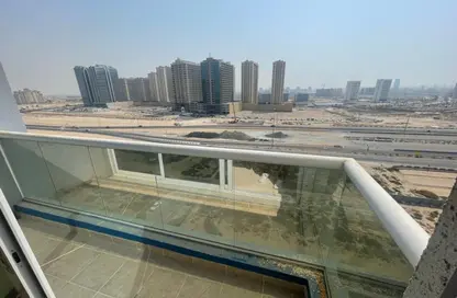 شقة - غرفة نوم - 2 حمامات للبيع في برج الأبطال 1 - أبراج الأبطال - مدينة دبي الرياضية - دبي