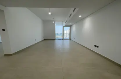 شقة - 3 غرف نوم - 5 حمامات للايجار في الدانة - شاطئ الراحة - أبوظبي