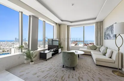 Apartment - 1 Bedroom - 1 Bathroom for rent in The Palm Tower - Palm Jumeirah - Dubai