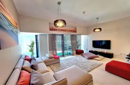 Apartment - 2 Bedrooms - 3 Bathrooms for sale in Cayan Tower - Dubai Marina - Dubai