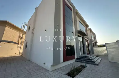 Villa - 5 Bedrooms - 6 Bathrooms for rent in Nad Al Sheba 4 - Nad Al Sheba - Dubai