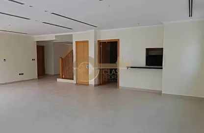 Villa - 4 Bedrooms - 4 Bathrooms for sale in Legacy Nova Villas - Jumeirah Park - Dubai