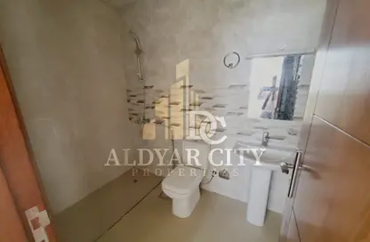 Apartment - 2 Bedrooms - 2 Bathrooms for rent in Al Rumailah 2 - Al Rumaila - Ajman