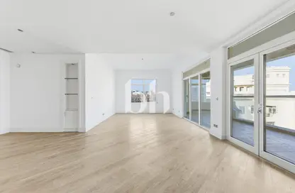 Apartment - 3 Bedrooms - 4 Bathrooms for rent in Al Khushkar - Shoreline Apartments - Palm Jumeirah - Dubai