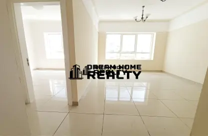 Apartment - 1 Bedroom - 2 Bathrooms for rent in SG Al Khan Building - Al Khan - Sharjah