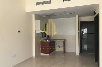 شقة - 2 غرف نوم - 3 حمامات للبيع في برج الأبطال 1 - أبراج الأبطال - مدينة دبي الرياضية - دبي