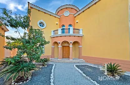 Villa - 5 Bedrooms - 6 Bathrooms for rent in Legacy - Jumeirah Park - Dubai