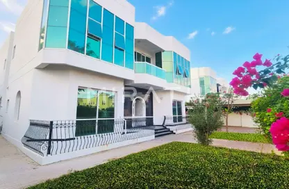 Villa - 5 Bedrooms - 6 Bathrooms for rent in Umm Suqeim 1 Villas - Umm Suqeim 1 - Umm Suqeim - Dubai