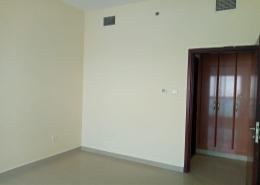 صورةغرفة فارغة لـ: شقة - 1 غرفة نوم - 1 حمام للبيع في برج الكورنيش - كورنيش عجمان - عجمان, صورة 1