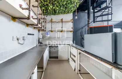 Retail - Studio for rent in Oxford Tower - Business Bay - Dubai