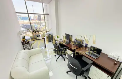 مكتب - استوديو - 1 حمام للايجار في ريد اڤينيو - منطقة القرهود - دبي