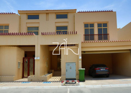 Single Row 3BR on Large Plot Fantastic Community