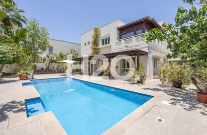Villa - 4 Bedrooms - 6 Bathrooms for rent in Meadows 5 - Meadows - Dubai