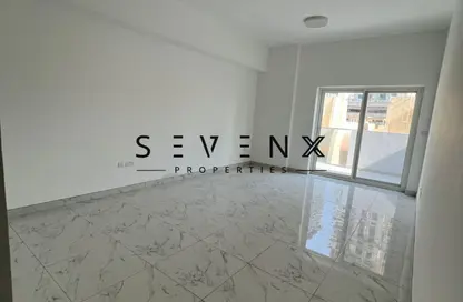 شقة - غرفة نوم - 2 حمامات للايجار في AAA سكن - قرية الجميرا سركل - دبي