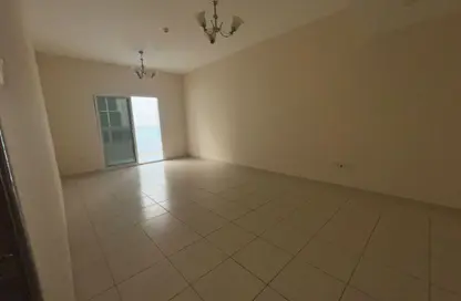 شقة - غرفة نوم - 2 حمامات للايجار في برج النخلة 3 - أبراج النخلة - المجاز - الشارقة