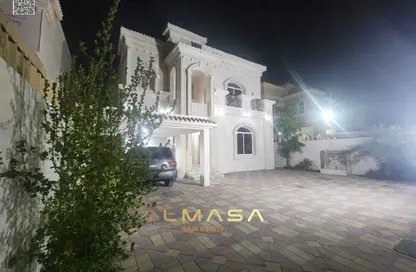 Villa - 5 Bedrooms - 7 Bathrooms for sale in Al Mowaihat 1 - Al Mowaihat - Ajman
