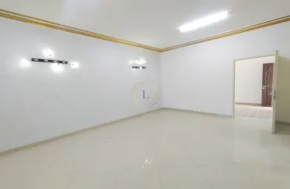 شقة - غرفة نوم - 1 حمام للايجار في نغمة 1 - نغمة - العين