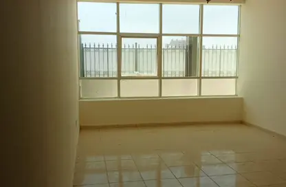 شقة - غرفة نوم - 2 حمامات للبيع في أورينت تاور 2 - أورينت تاور - البستان - عجمان