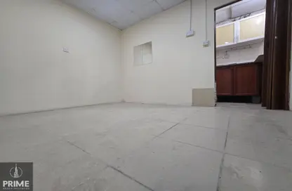 Apartment - Studio - 1 Bathroom for rent in Al Muroor Building - Sultan Bin Zayed the First Street - Muroor Area - Abu Dhabi