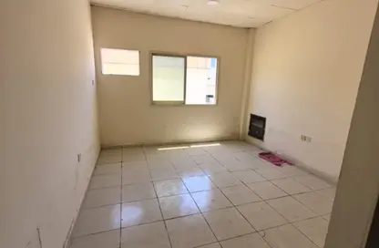 Apartment - 1 Bedroom - 1 Bathroom for rent in Al Jurf Industrial 2 - Al Jurf Industrial - Ajman