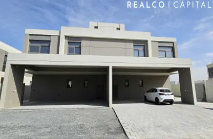 Villa - 4 Bedrooms - 6 Bathrooms for sale in South Bay 6 - South Bay - Dubai South (Dubai World Central) - Dubai