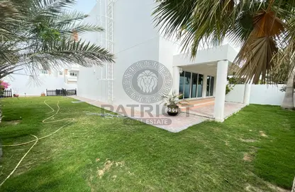 Villa - 4 Bedrooms - 4 Bathrooms for rent in Umm Suqeim 3 - Umm Suqeim - Dubai