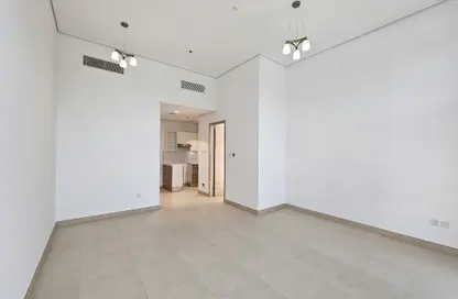 Empty Room image for: Apartment - 1 Bedroom - 2 Bathrooms for sale in Al Jaddaf - Dubai, Image 1