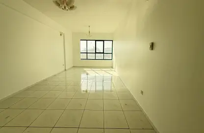 Apartment - 2 Bedrooms - 2 Bathrooms for rent in White Crown Building - Sheikh Zayed Road - Dubai