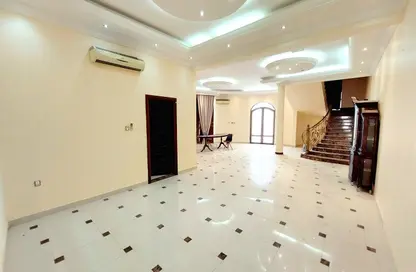 Villa - 4 Bedrooms - 5 Bathrooms for rent in Shabhanat Asharij - Asharej - Al Ain