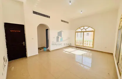 شقة - غرفة نوم - 1 حمام للايجار في فيلات مدينة خليفة آيه - مدينة خليفة أ - مدينة خليفة - أبوظبي