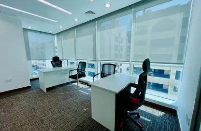 Office Space - Studio - 3 Bathrooms for rent in Hamdan Street - Abu Dhabi