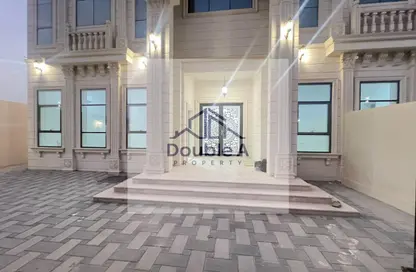 شقة - 3 غرف نوم - 4 حمامات للايجار في مدينة الرياض - أبوظبي