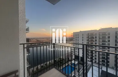 Apartment - 2 Bedrooms - 2 Bathrooms for rent in Waters Edge - Yas Island - Abu Dhabi